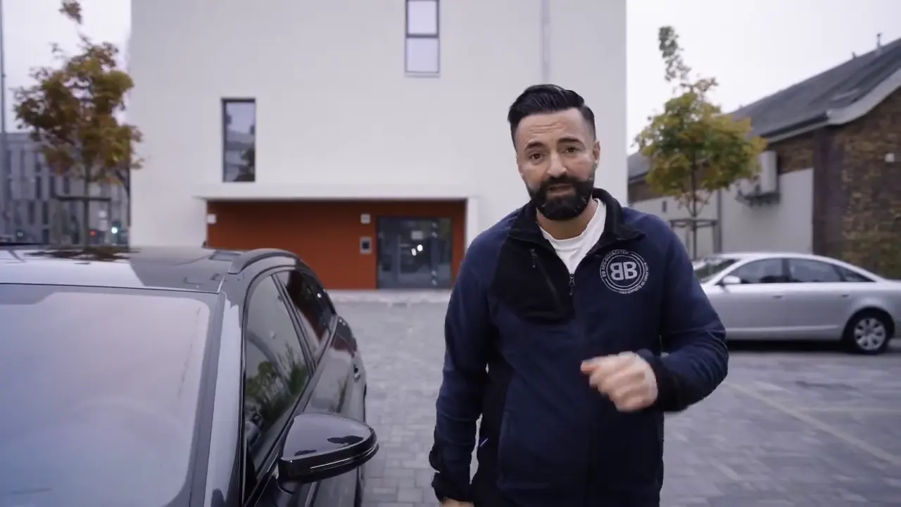 Hochkant-Video aus der Produktion für BB Kfz-Gutachten